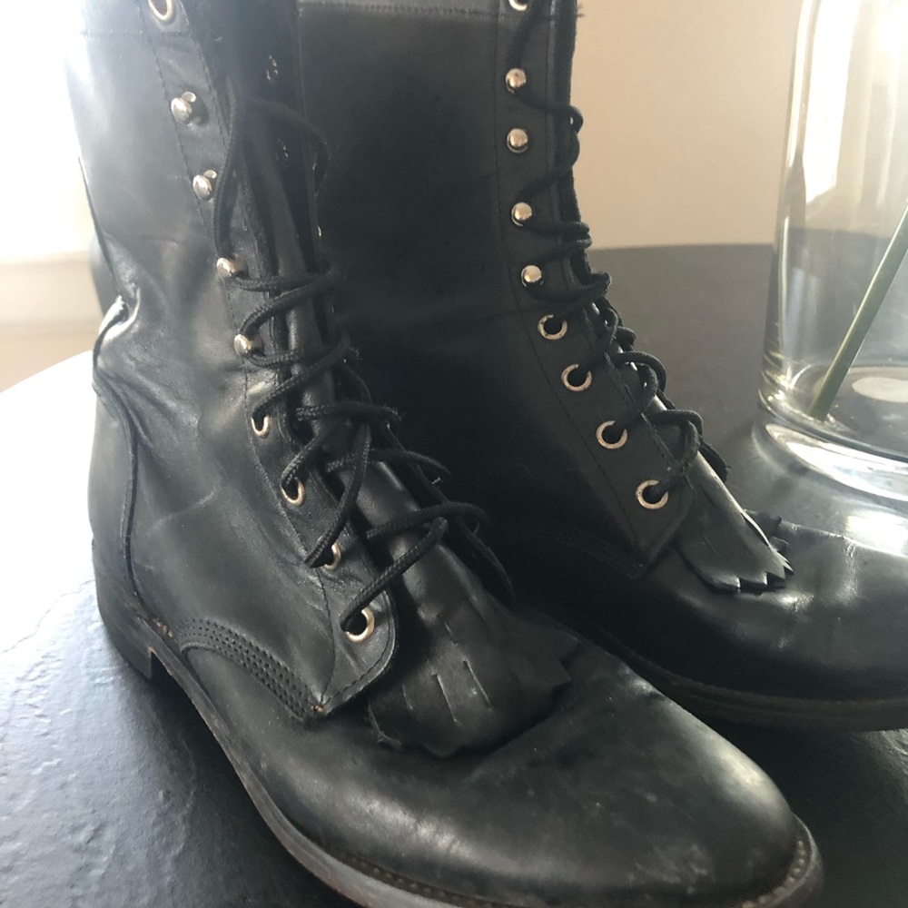 Women’s black Vintage Justin boots